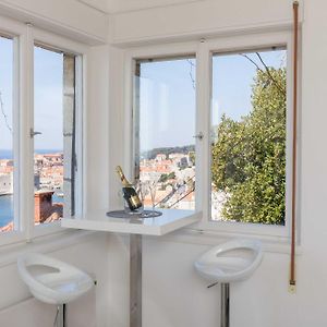 Appartement à 3 Chambres à Coucher