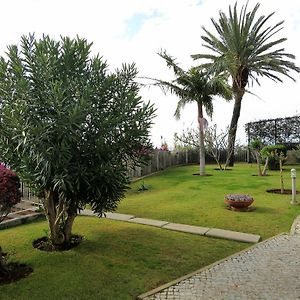 Finest Rentals - Beachfront Penthouse