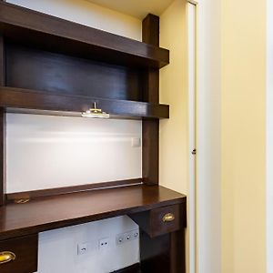 Luxury 2 Bedroom Apartment With King-Size Beds