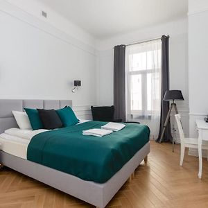 Studio de Luxe