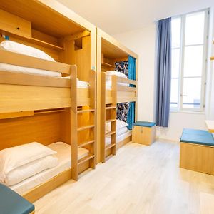 Dormitory Room Mixed