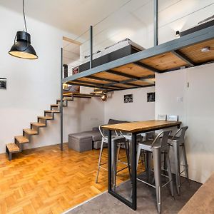 Appartement à 2 Chambres à Coucher