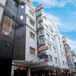 Hotel Grand Godwin - Complimentary Airport Pickup -Near Ndls Railway Stn