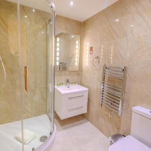 Chambre Exécutive Lit King-Size