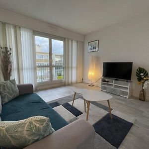 Appartement à 2 Chambres à Coucher
