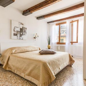 Accademia Charm Apartments By Wonderful Italy