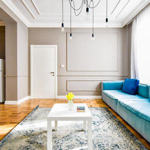 2Bdr Luxury On Prime Location