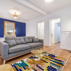Appartement à 2 Chambres à Coucher