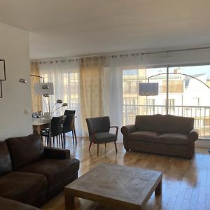 Appartement à 2 Chambres à Coucher