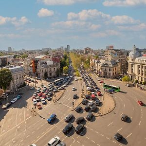Modern Elegance In The Heart Of The City - Romana Square Apartments