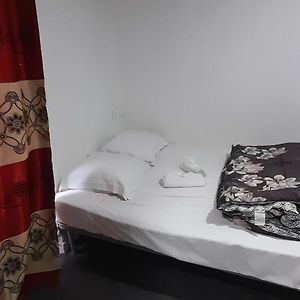 Chambre Budgétée Lit King-Size