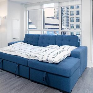 Chic 1-Br Condo; Parking Included; Downtown Core