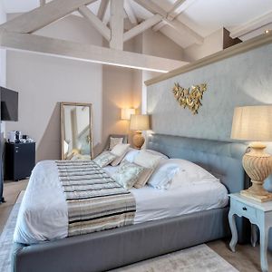 Chambre Élégante