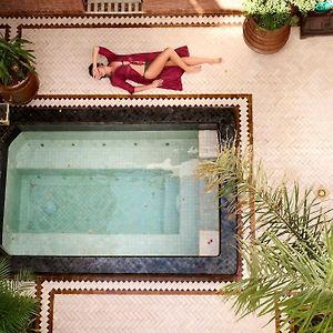 Riad Dar Amanza En Exclusivite Avec 4 Chambres Au Coeur De La Medina