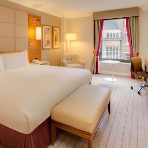 Chambre Exécutive Lit King-Size