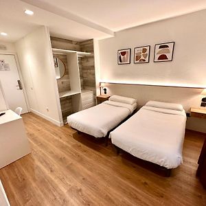Private Bathroom Twin Room