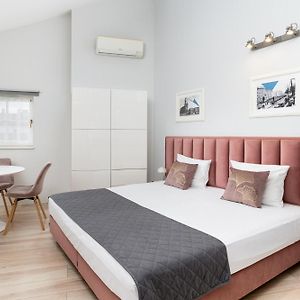 Appartement de Luxe à 1 Chambre à Coucher