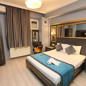 Grand Moon Hotel Suites