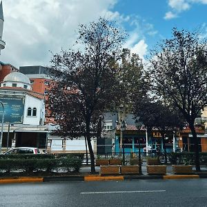 Clinton Tirana Inn