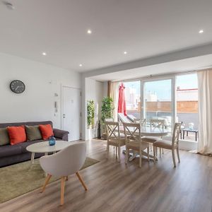 Spacious Penthouse With Private Terrace