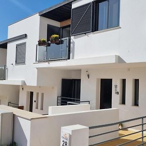Villa à 3 Chambres à Coucher