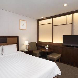 Economy  Without Window Double Room