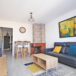 Appartement à 2 Chambres à Coucher
