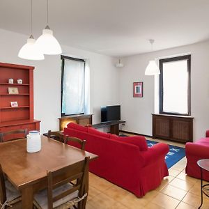 Appartement à 3 Chambres à Coucher