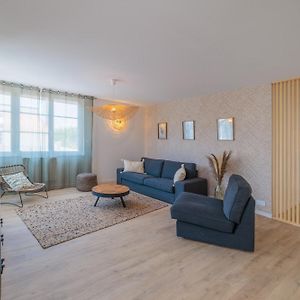 Appartement à 2 Chambres à Coucher