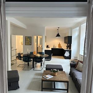 Suite à 3 Chambres à Coucher
