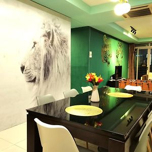 Cozy Forest Themed Homestay 4 Bedroom