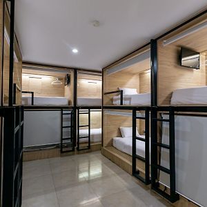 Chambre Juste Pour Hommes Dortoir