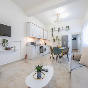Modern Apartment 200M From Acropolis 100Mbps Netflix
