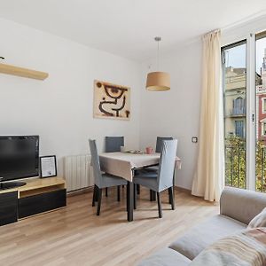 Appartement à 3 Chambres à Coucher