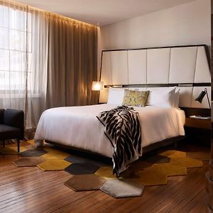 Chambre Exécutive Lit King-Size