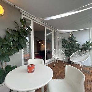 Appartement à 2 Chambres à Coucher
