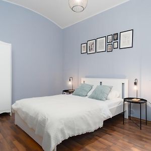 Prague Days - Modern Apts - Fast Wifi - Netflix - 7 Min Wenceslas Sq