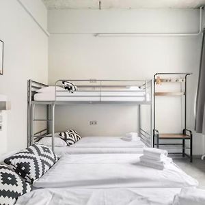 6 Bed Dormitory Room Room