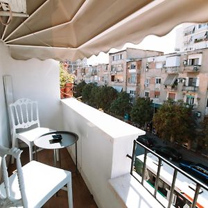 Barrikada Str Modern Apartments - The Nest
