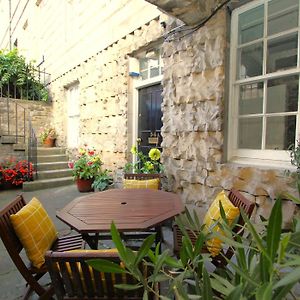 City Centre New Town 2 Bedroom Flat