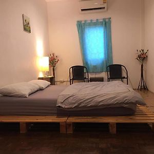 Zee Thai Hostel