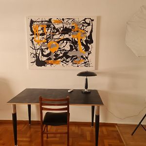 Cozy 2 Bedroom Apt @Panormou Metro/Erytros Stavros