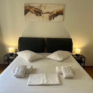 Apartment In Athens