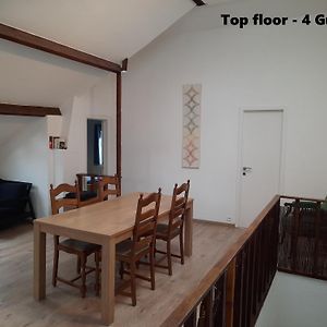 Appartement à 2 Chambres à Coucher