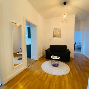 Appartement à 3 Chambres à Coucher