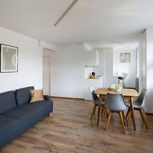 Appartement à 2 Chambres à Coucher