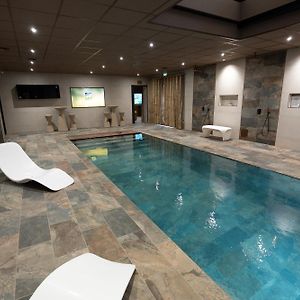Caracalla Prive - Chambres D'Hotes Avec Piscine, Jaccuzi Et Hammam Privatifs