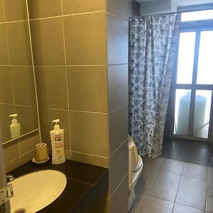 Appartement à 3 Chambres à Coucher