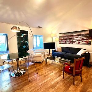 Appartement à 2 Chambres à Coucher