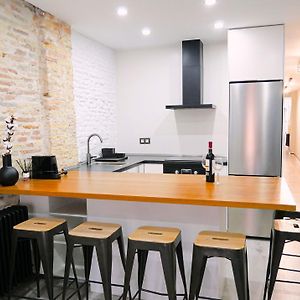 Appartement à 3 Chambres à Coucher